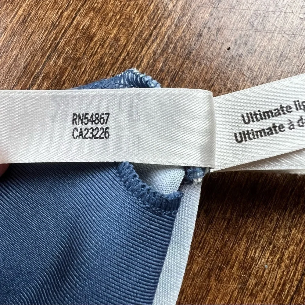 Victoria’ Secret Pink Racerback Sports Bra Medium Athleisure Yoga Cloud Festival
